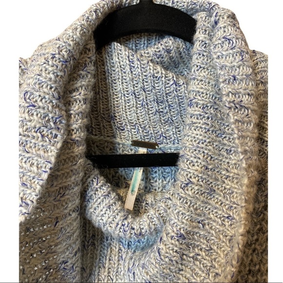 Free People blue chunky knit Dylan tweedy cowl turtleneck Sweater Size XS - Picture 8 of 8